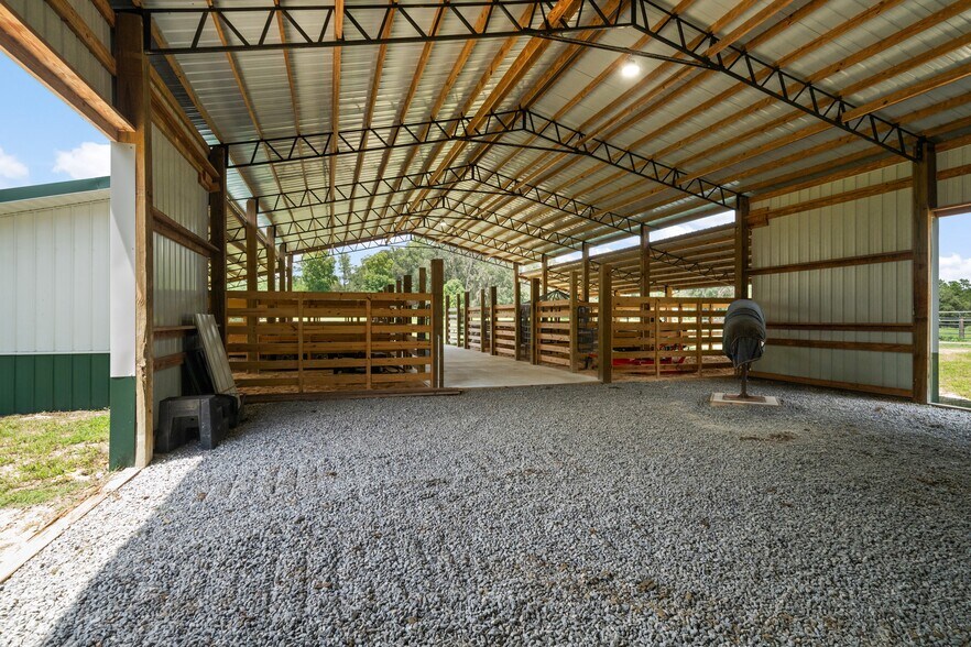 More Photos Of 7650 N Whippoorwill Ter, Hernando Horse Stables For Sale