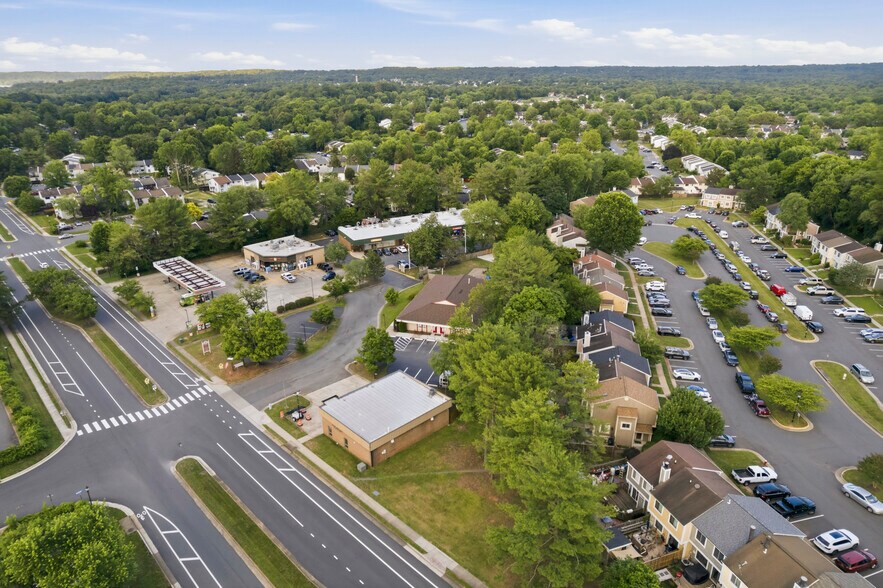 More Photos Of 83 Sugarland Run Dr, Sterling Daycare Center For Lease