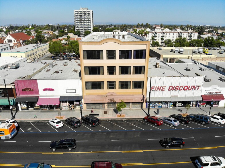 More Photos Of 7000 Pacific Blvd, Huntington Park Office For Sale
