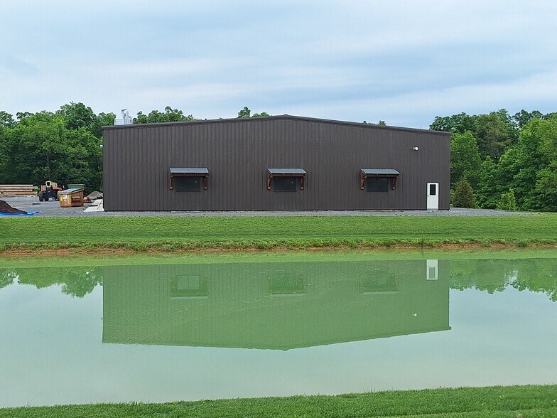 More Photos Of 1655 Mountain Rd, Newburg Warehouse For Sale