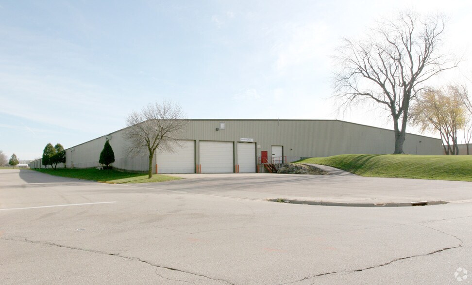 More Photos Of 500 S Division St, Waunakee Manufacturing For Lease