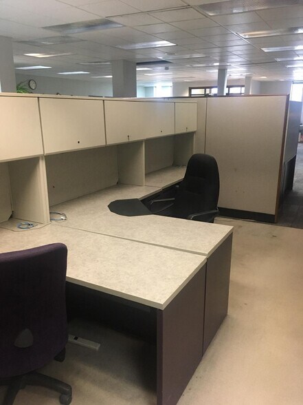 More Photos Of 100 S 6th Ave, West Bend Flex For Lease