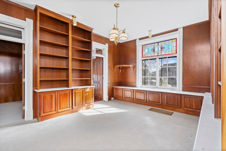 More Photos Of 2103 Evans Ave, Cheyenne Office For Lease