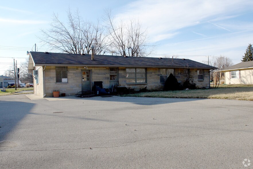 More Photos Of 4112 N Wheeling Ave, Muncie General Retail For Sale