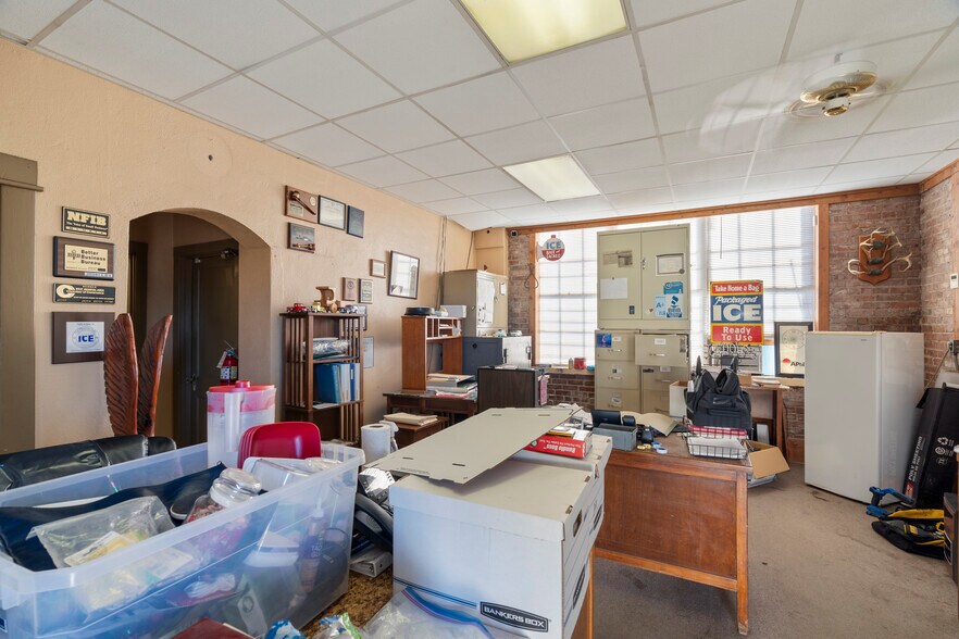 More Photos Of 120 E Broadway St, West Memphis Flex For Sale
