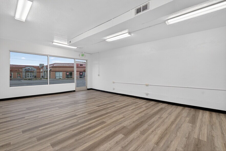 More Photos Of 344 Yellowstone Ave, Pocatello General Retail For Lease