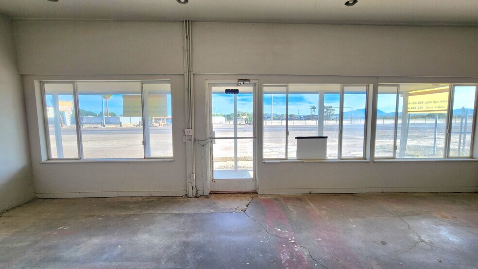 More Photos Of 66695 HWY 60 hwy, Salome Warehouse For Sale