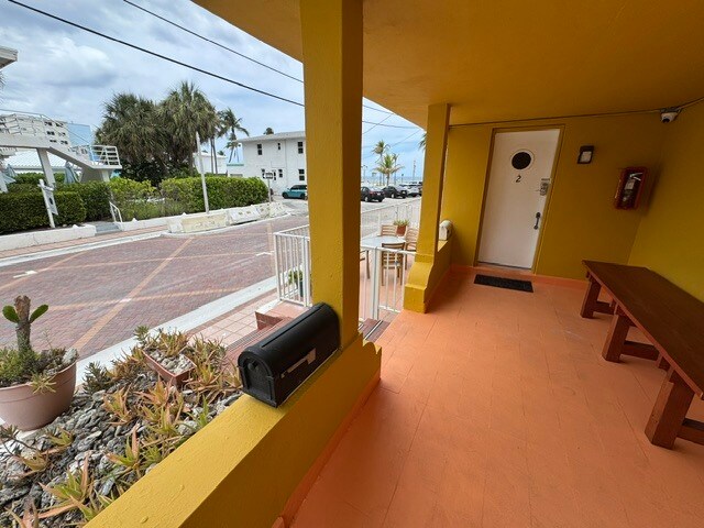 More Photos Of 300 Georgia St, Hollywood Apartments For Sale