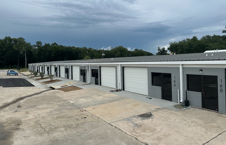 More Photos Of 140 Palm St NE, Live Oak Manufacturing For Lease