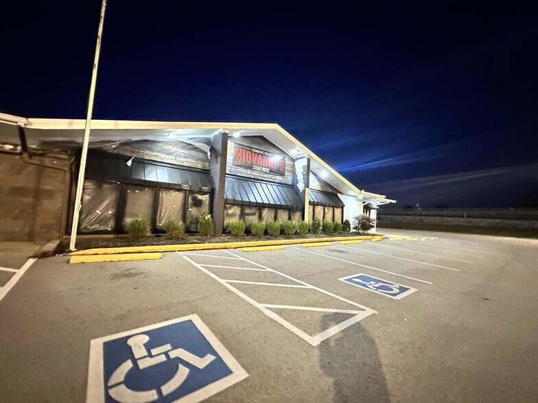 More Photos Of 4000 Fort Campbell Blvd, Hopkinsville Restaurant For Sale