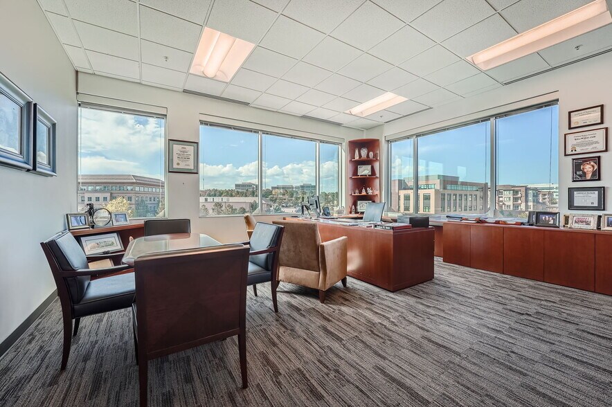 More Photos Of 7390 S Iola St, Englewood Office For Sale