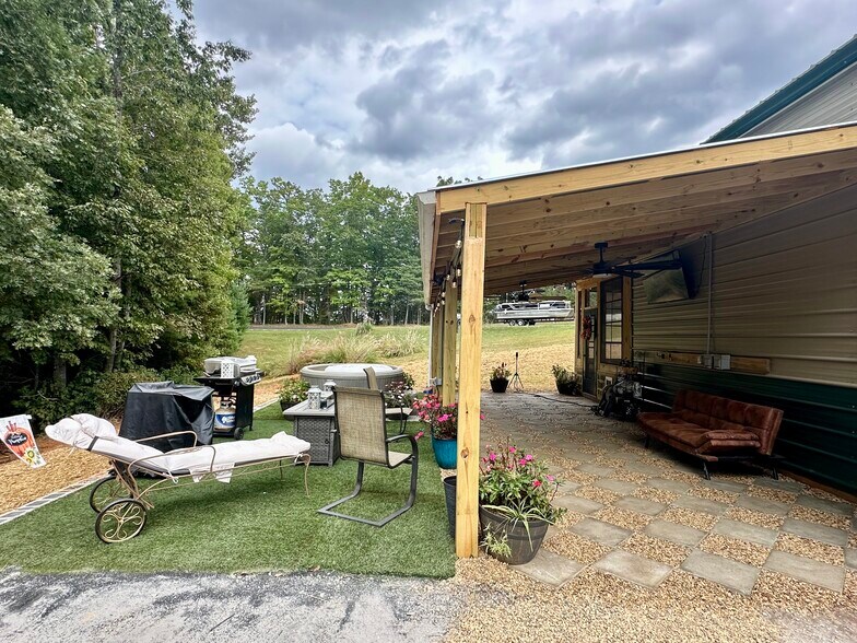 More Photos Of 4265 Goose Point Rd, Bassett Marina For Sale