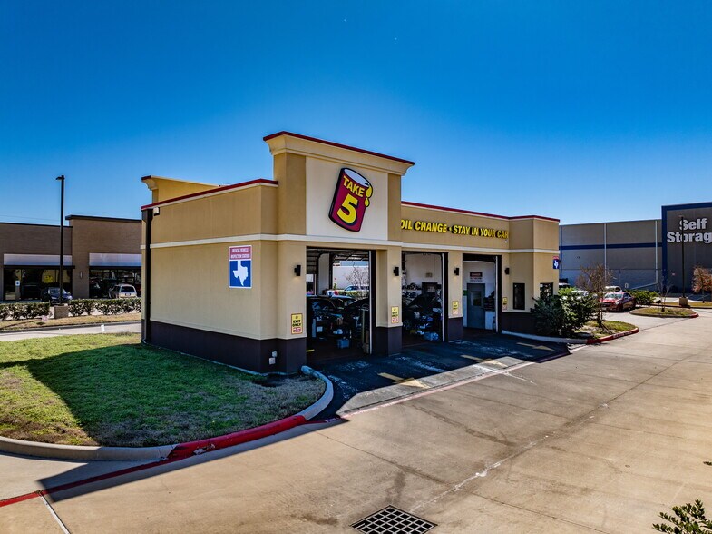 Primary Photo Of 11330 Barker Cypress Rd, Cypress Auto Repair For Sale