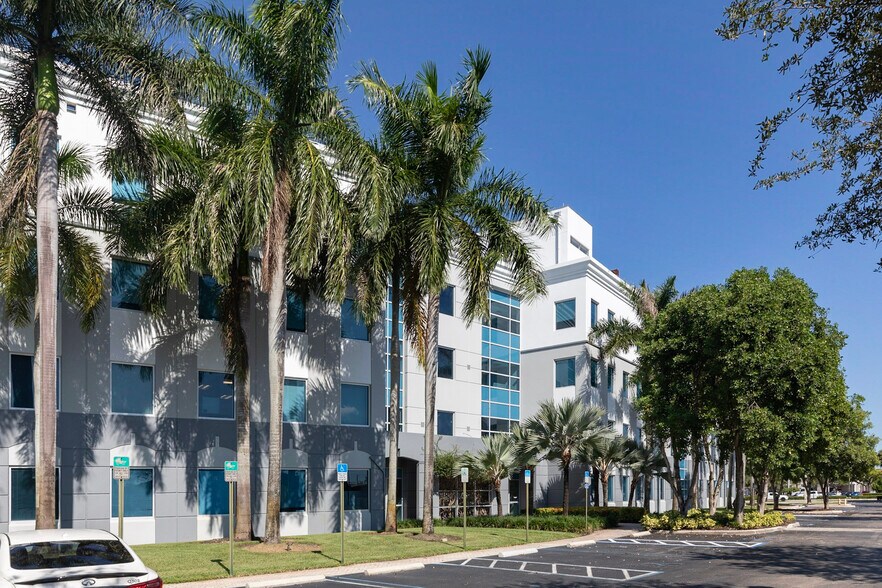 More Photos Of 9850 NW 41st St, Doral Office For Lease