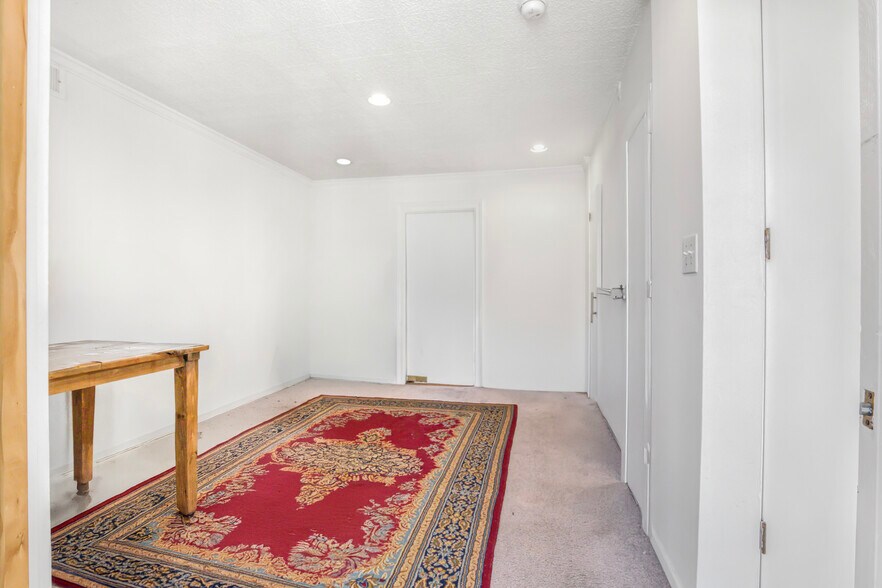 More Photos Of 1276 N Sweetzer Ave, West Hollywood Apartments For Sale