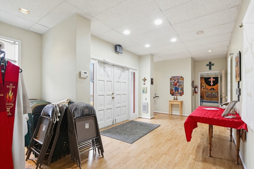 More Photos Of 346 Old New Windsor Pike, Westminster Flex For Sale