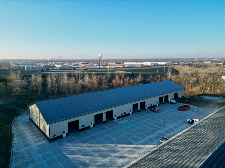 More Photos Of 1605 51st Ave, Des Moines Industrial For Lease