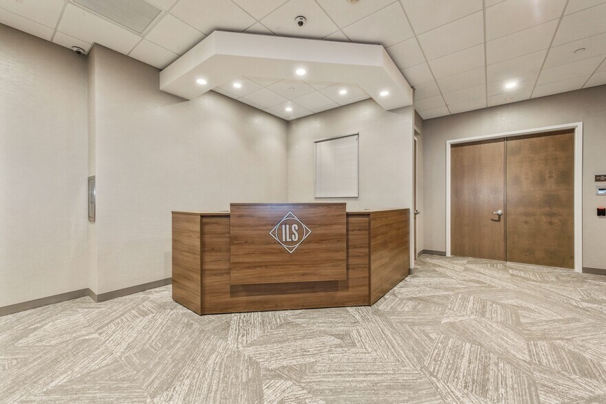 More Photos Of 511 Ocean Ave, Massapequa Office For Lease