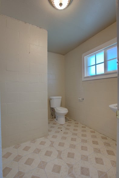 More Photos Of 332 W 8th St, Merced Religious Facility For Sale