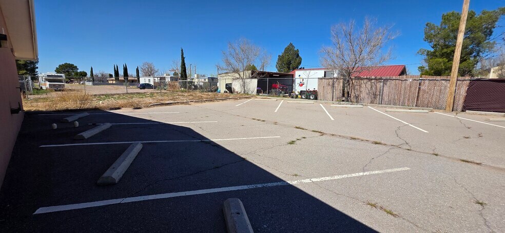 More Photos Of 215 Bryant st, Mesquite Industrial For Sale