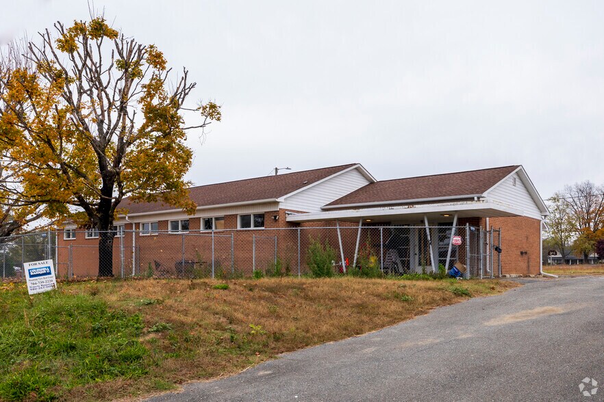 Primary Photo Of 318 Laurel Ave, Grover Office For Lease