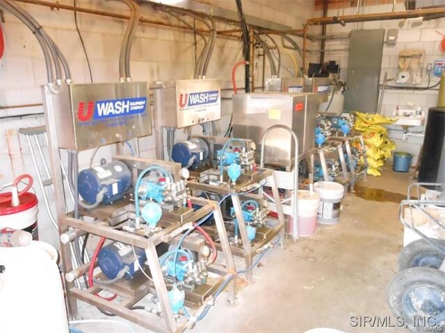 More Photos Of 844 S Morrison Ave, Collinsville Carwash For Sale