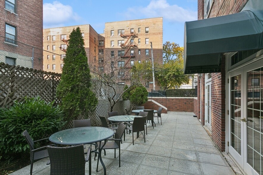 More Photos Of 3 Lehman Ter, Yonkers Congregate Senior Housing For Sale