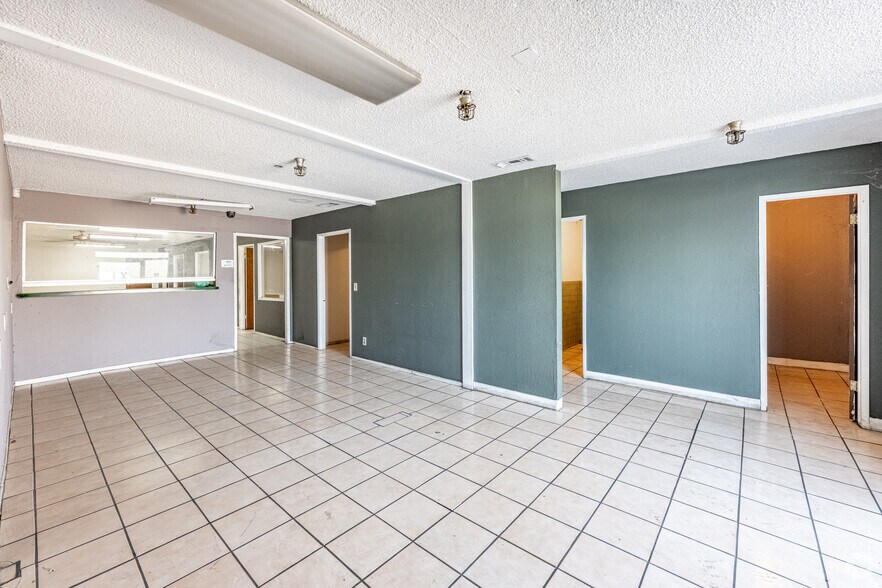 More Photos Of 18903 Anelo Ave, Carson Warehouse For Lease