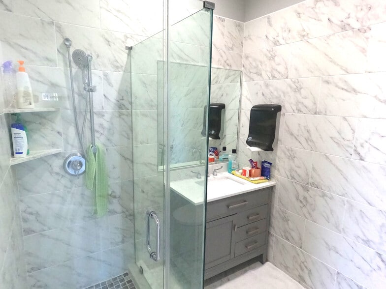 More Photos Of 2520 King Arthur Blvd, Lewisville Storefront For Sale
