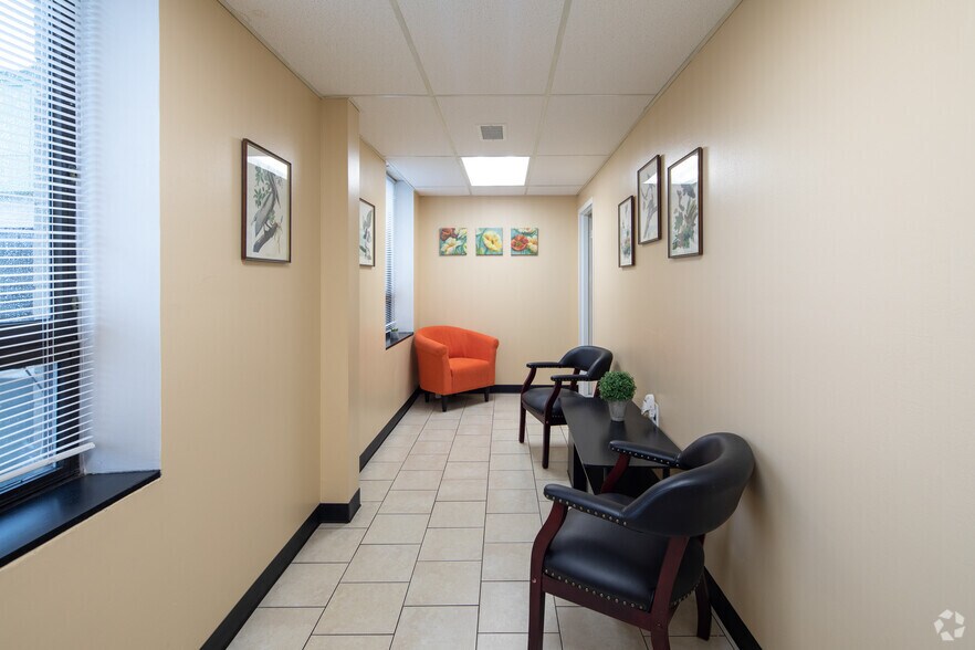 More Photos Of 715 Twining Rd, Dresher Office For Lease