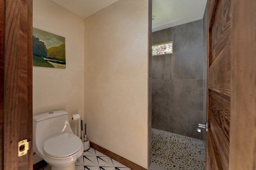 More Photos Of 182 Woodberry Rd Sw, Meadows Of Dan Hotel For Sale