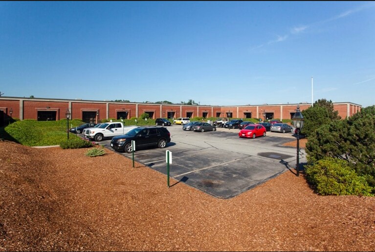 More Photos Of 27 Industrial Ave, Chelmsford Research And Development For Lease