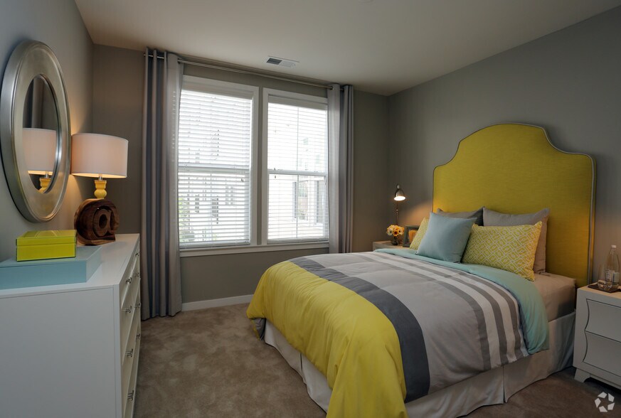 More Photos Of 101 N Wolfe St, Baltimore Apartments For Lease