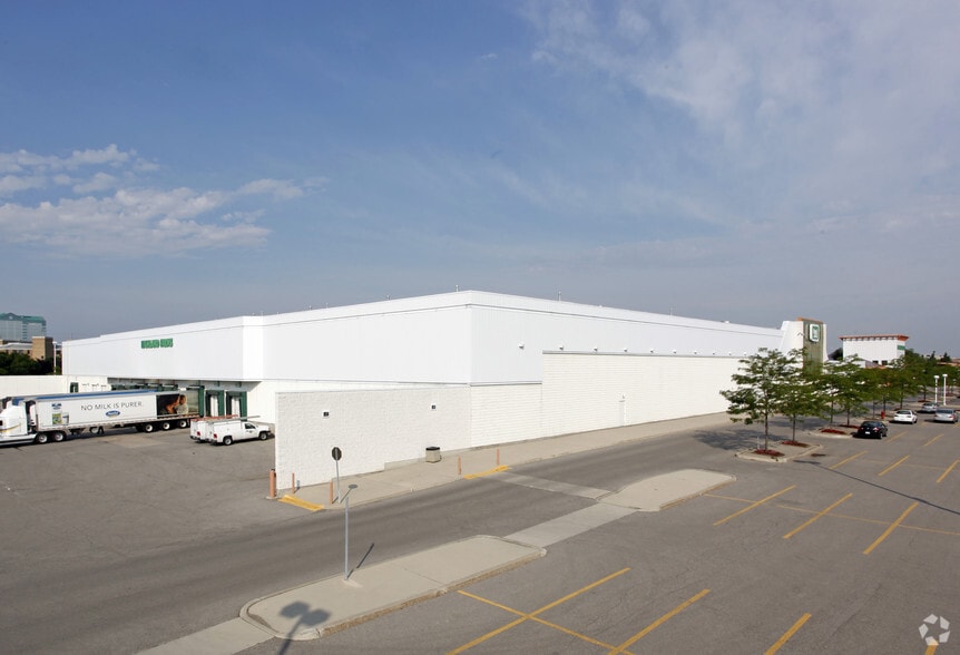 More Photos Of 50 Matheson Blvd E, Mississauga Freestanding For Sale