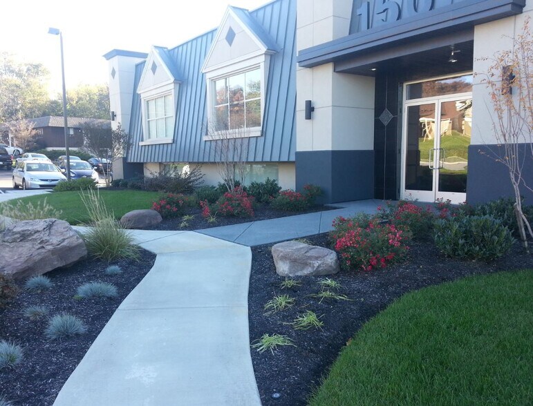 More Photos Of , Lancaster Office For Sale