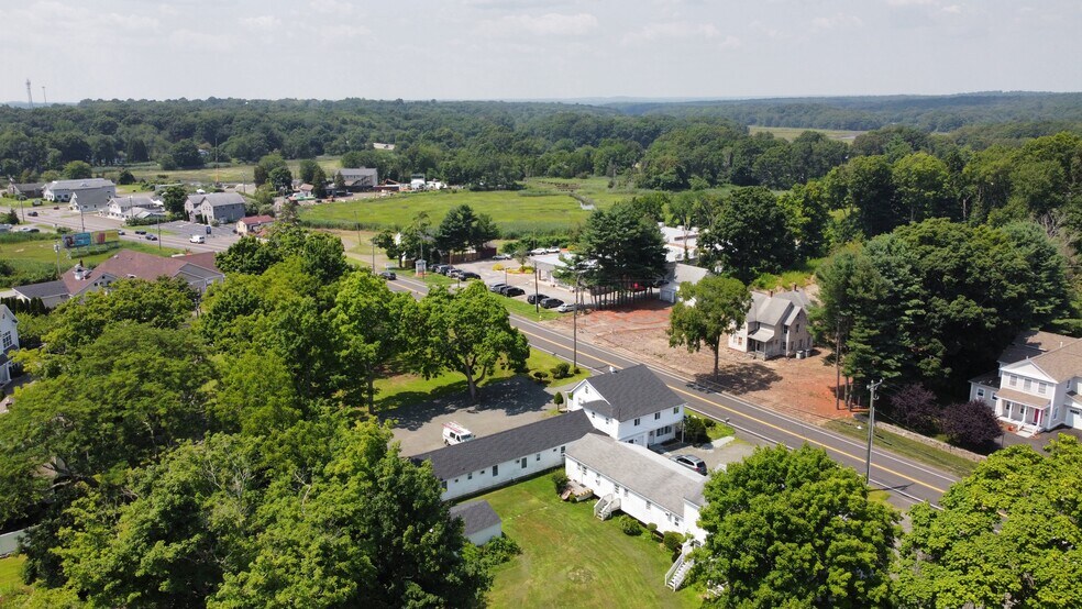 More Photos Of 60 Boston Post Rd, Madison Storefront Retail Office For Sale