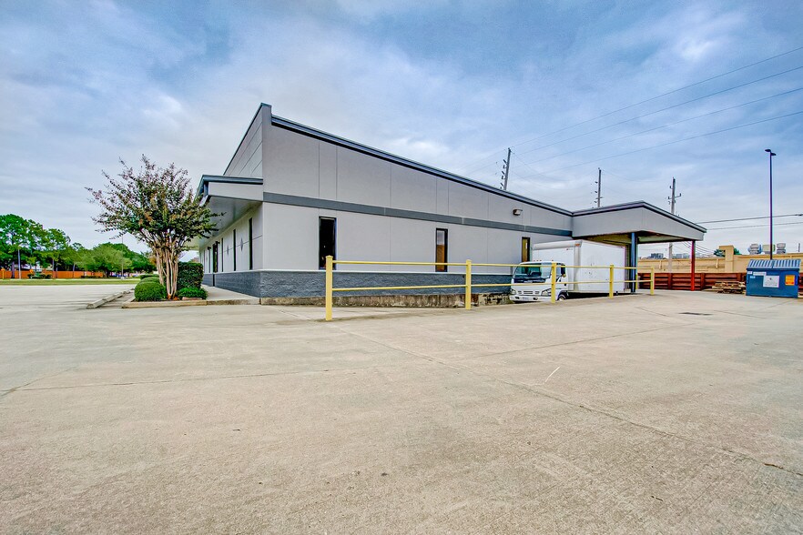 More Photos Of 7102 Glen Chase Ct, Houston Office For Sale