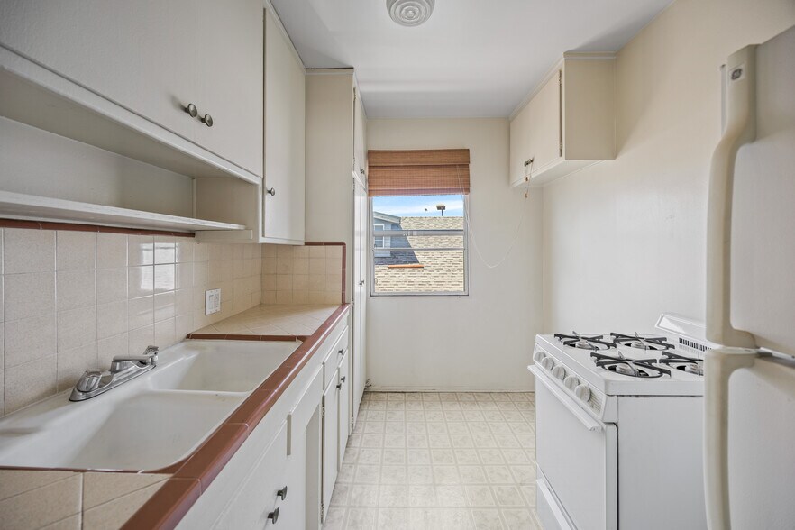 More Photos Of 1444 Euclid St, Santa Monica Apartments For Sale