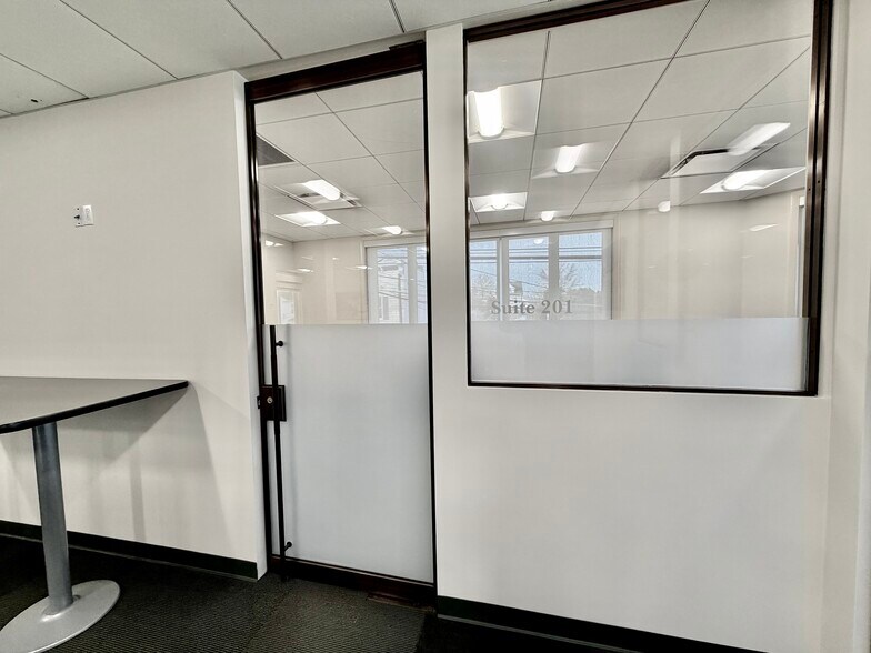 More Photos Of 239 Mill St, Greenwich Office For Lease