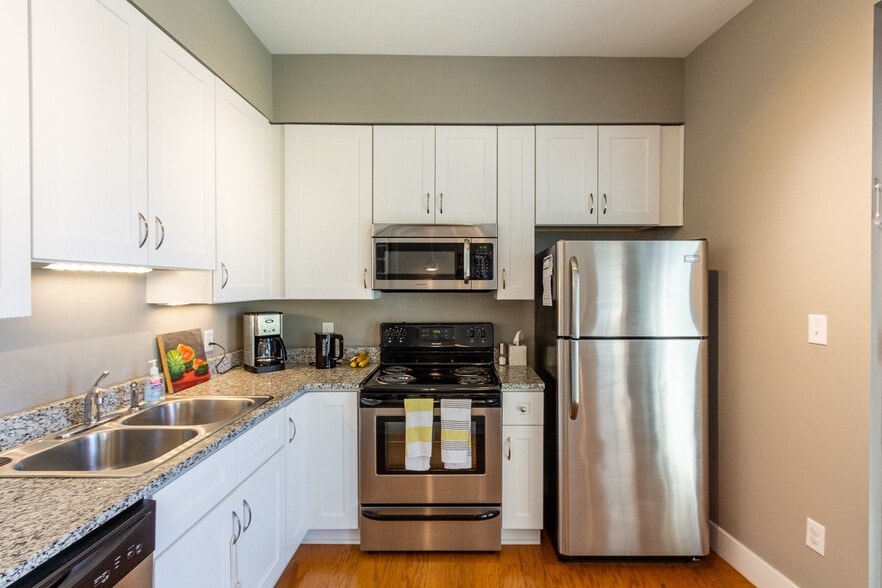 More Photos Of 2028 W Cary St, Richmond Apartments For Sale