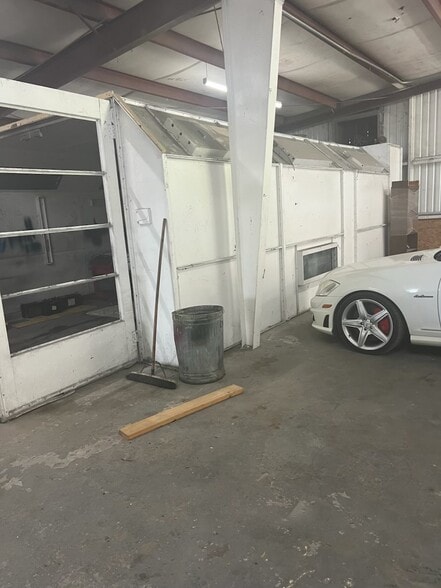 More Photos Of 14606 Sheraton St, Houston Warehouse For Sale