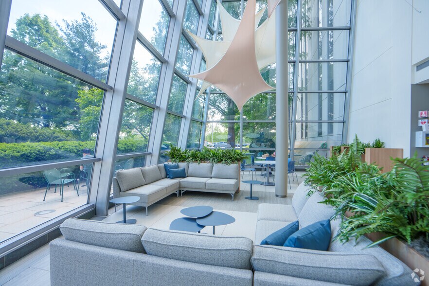 More Photos Of 900 Chelmsford St, Lowell Unknown For Lease