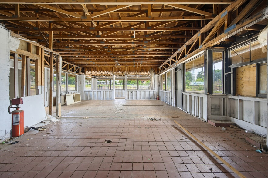 More Photos Of 4145 Fulton Industrial Blvd, Atlanta Fast Food For Lease