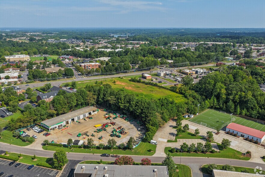 More Photos Of 211 Williamson Rd, Mooresville Land For Sale