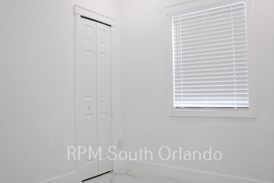 More Photos Of 1245 N Pine Hills Rd, Orlando Office Residential For Lease