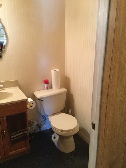 More Photos Of 12408 Coolgreen St, Houston Freestanding For Sale