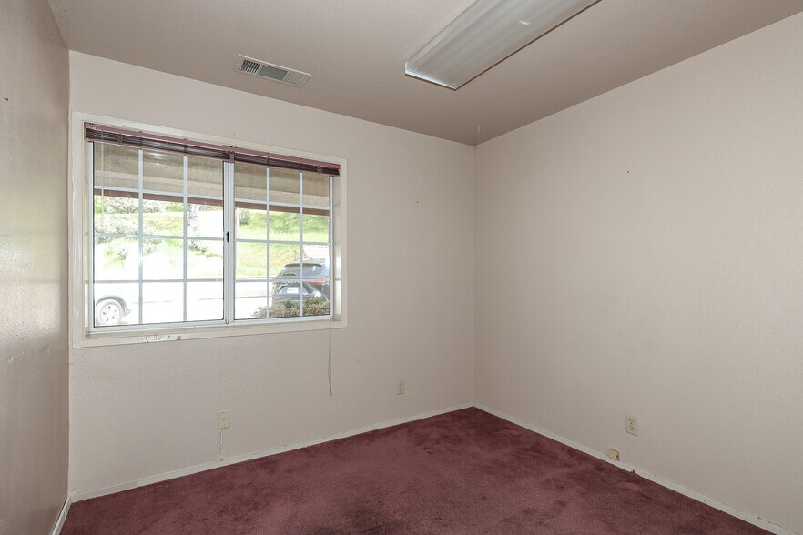 More Photos Of 5320 State Highway 49, Mariposa Office Residential For Sale