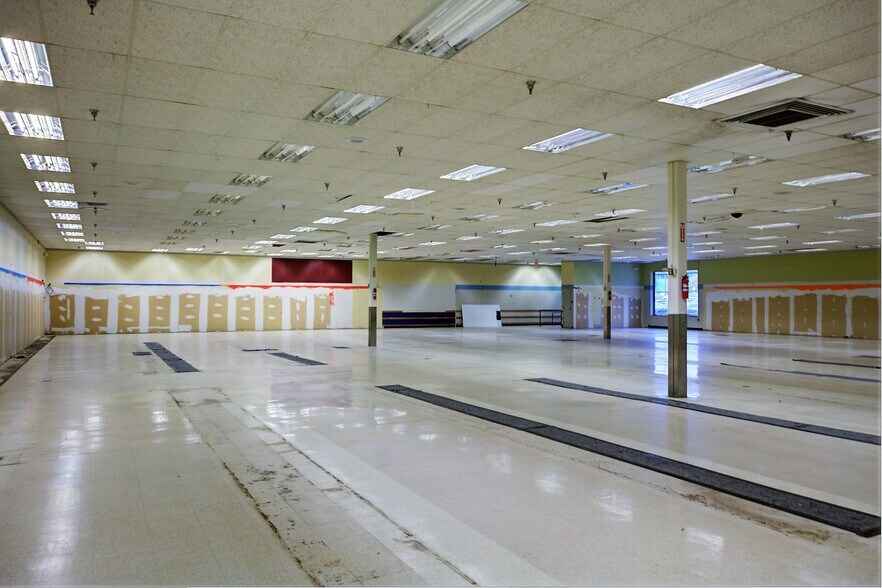 More Photos Of 75-81 Vandenburgh Ave, Troy General Retail For Lease