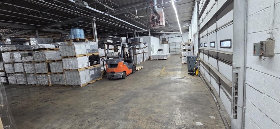 More Photos Of 1242A North Ave, Plainfield Warehouse For Sale