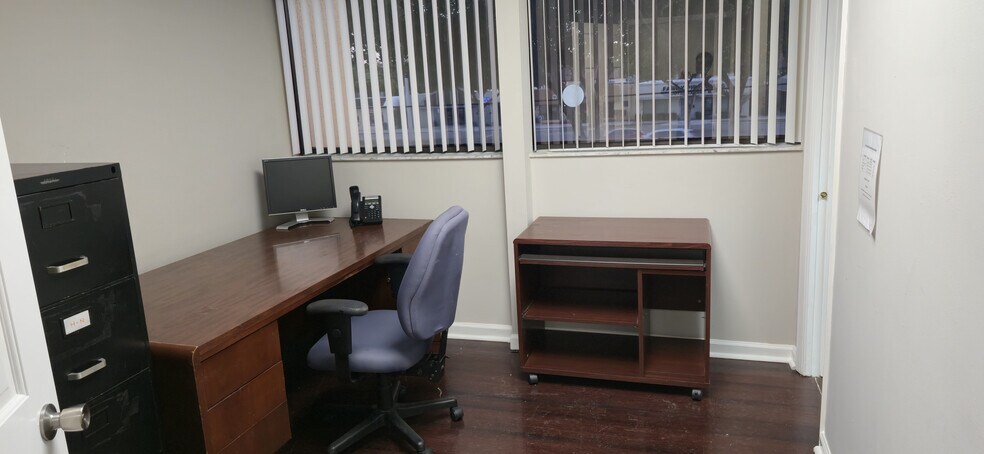 More Photos Of 10235 W Sample Rd, Coral Springs Medical For Lease